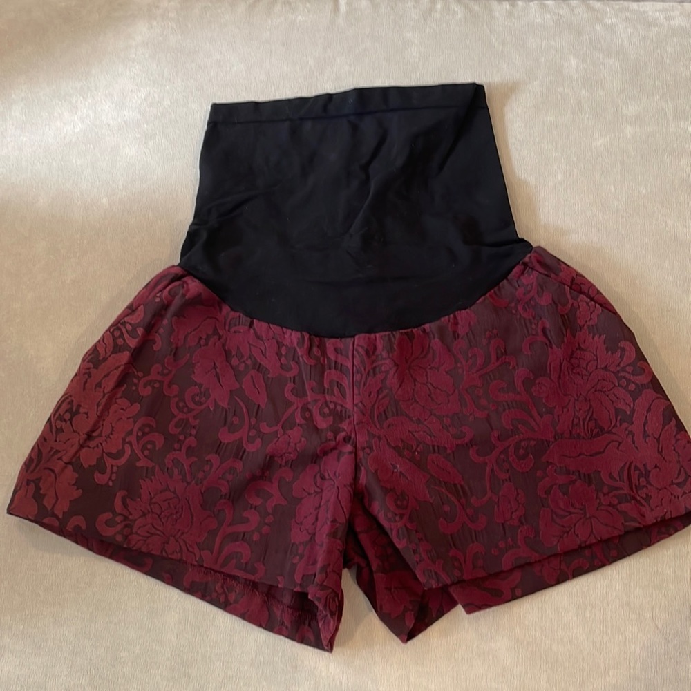 A pea in the pod maternity over the bump dressy shorts